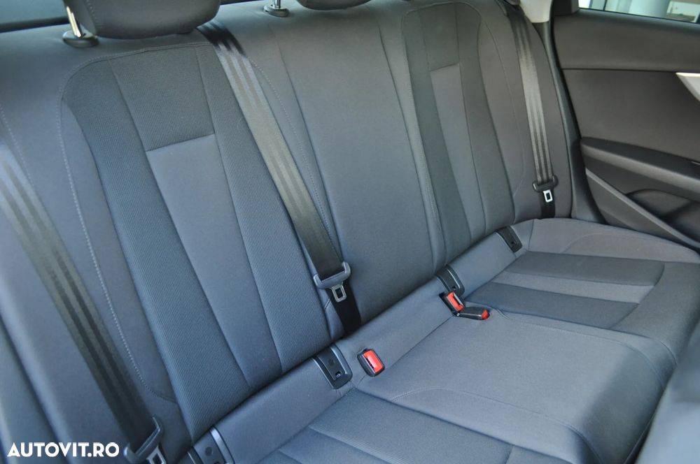 Audi A4 Limuzina 2.0 TDI S tronic Sport - 34