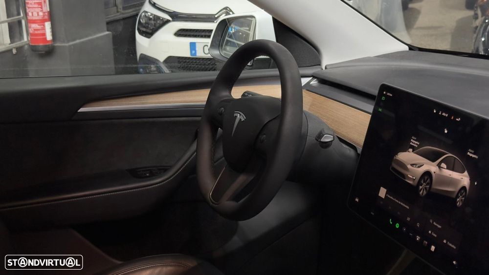 Tesla Model Y Performance Tração Integral - 30