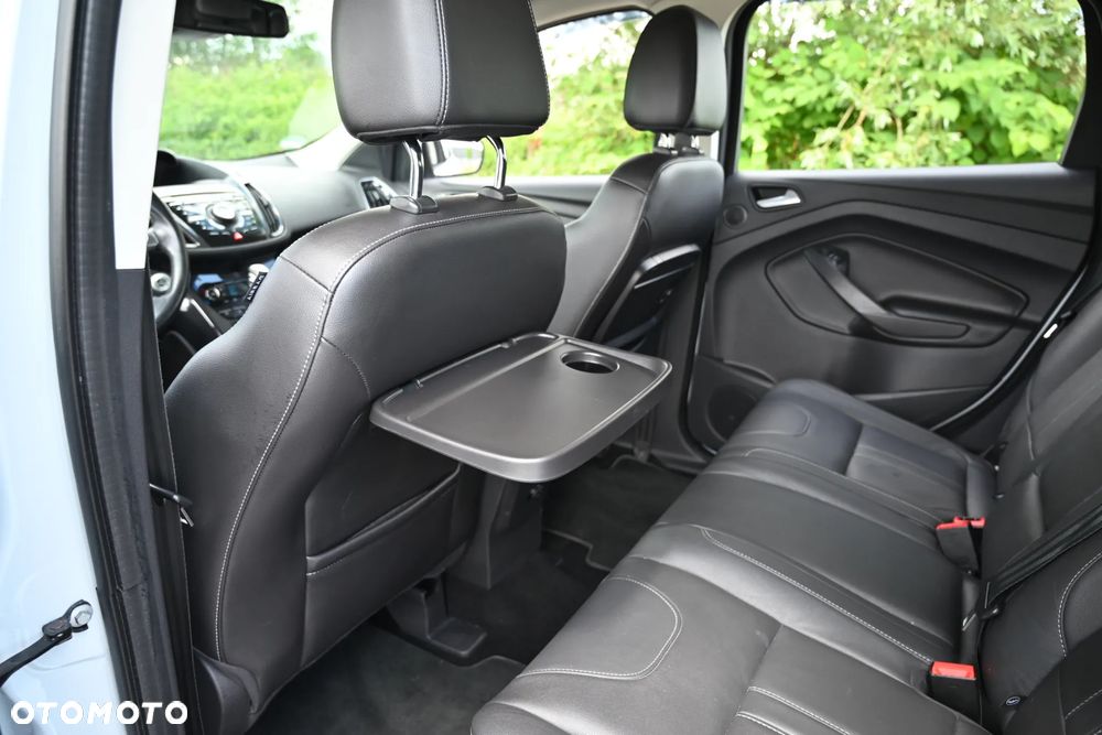 Ford Kuga - 28