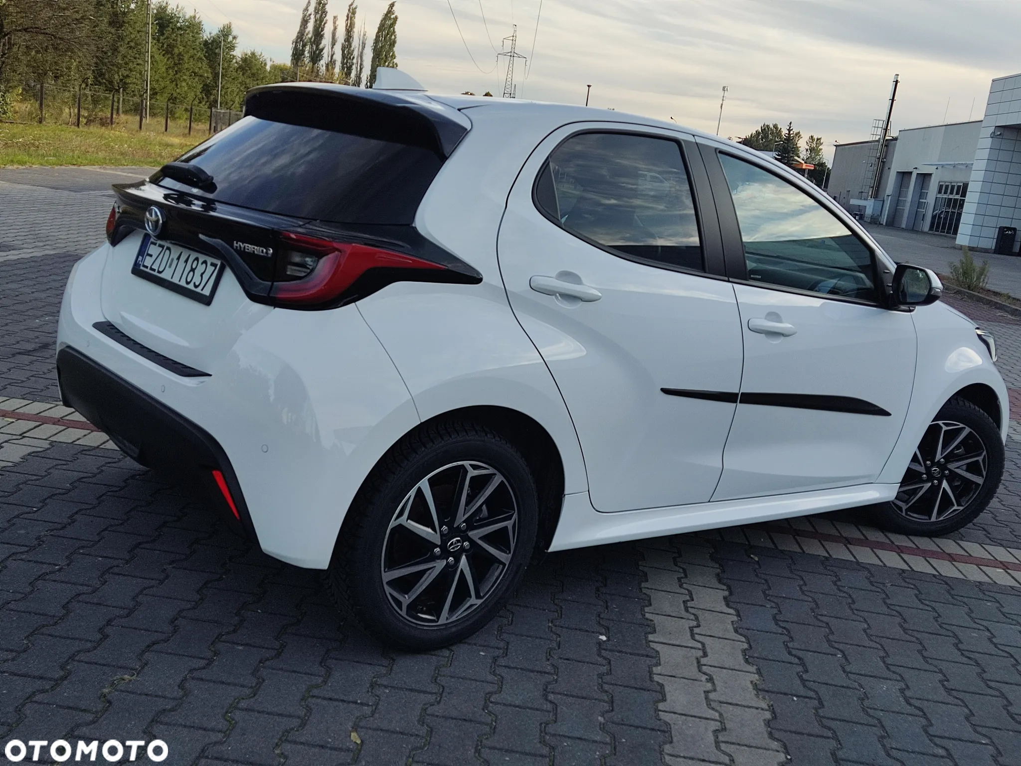 Toyota Yaris Hybrid 1.5 Executive - 10