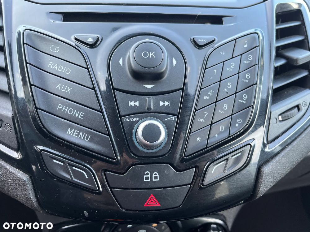 Ford Fiesta 1.0 EcoBoost Titanium - 30