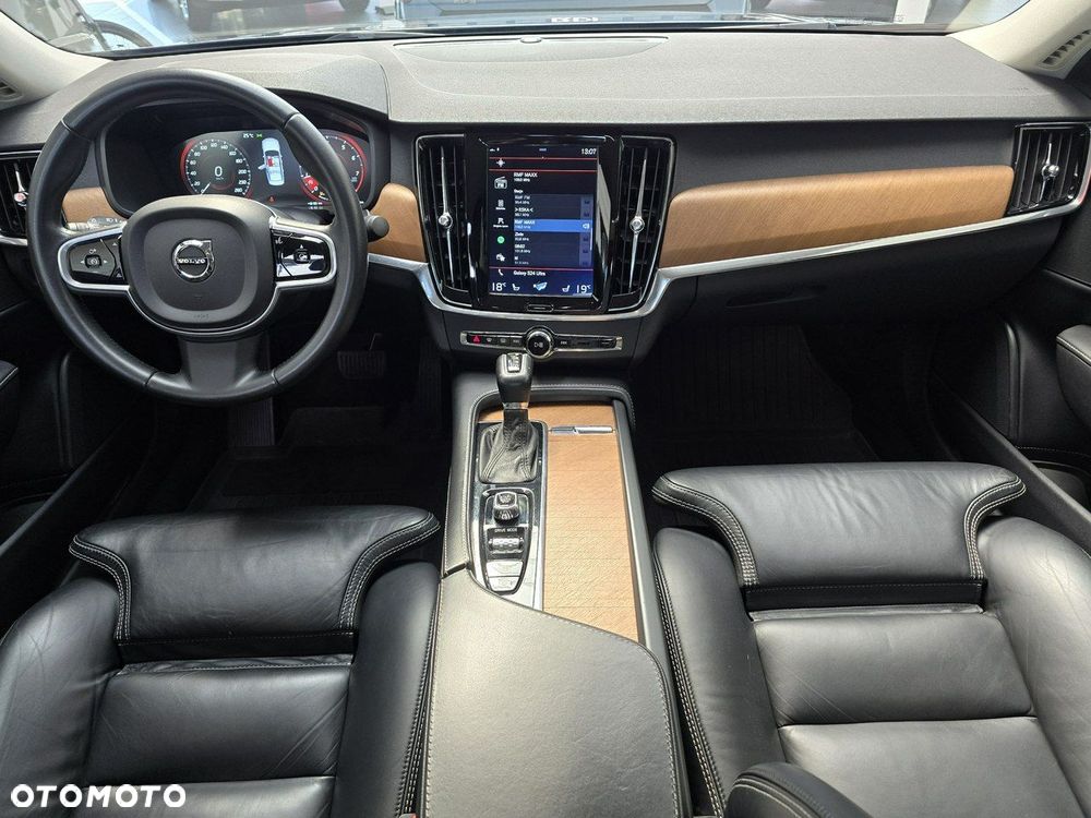 Volvo S90 - 13