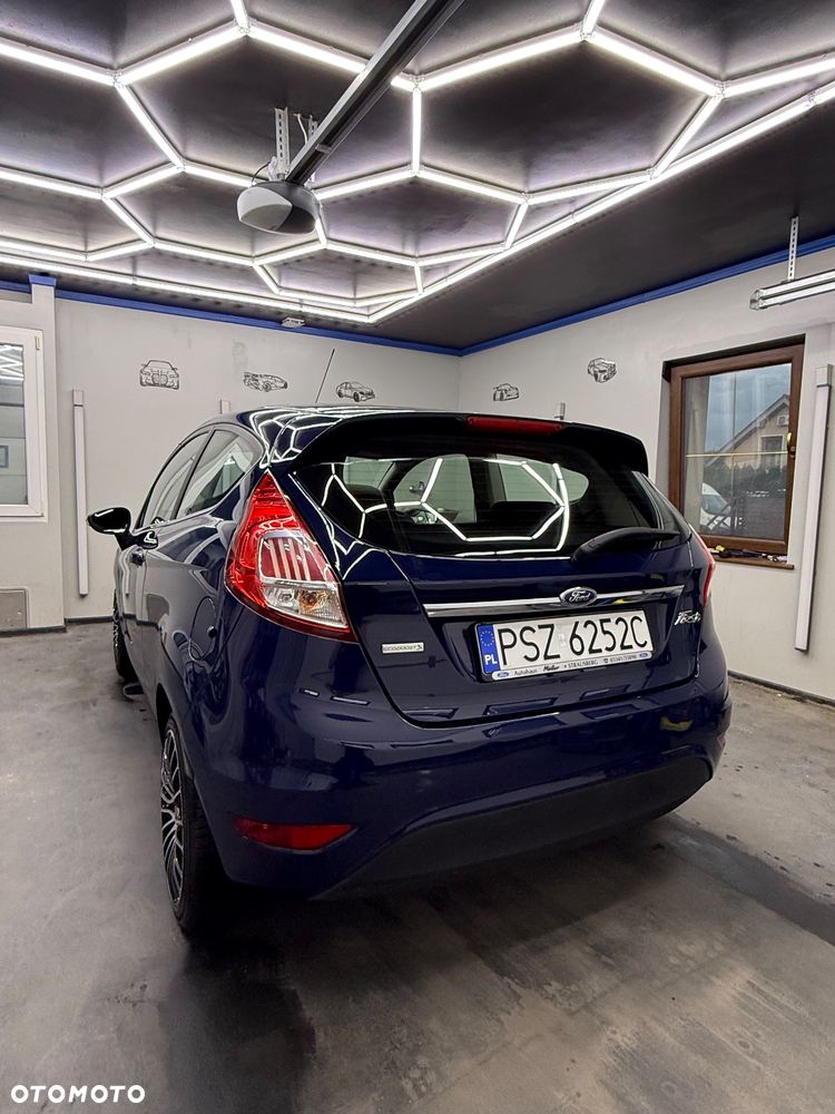 Ford Fiesta - 11