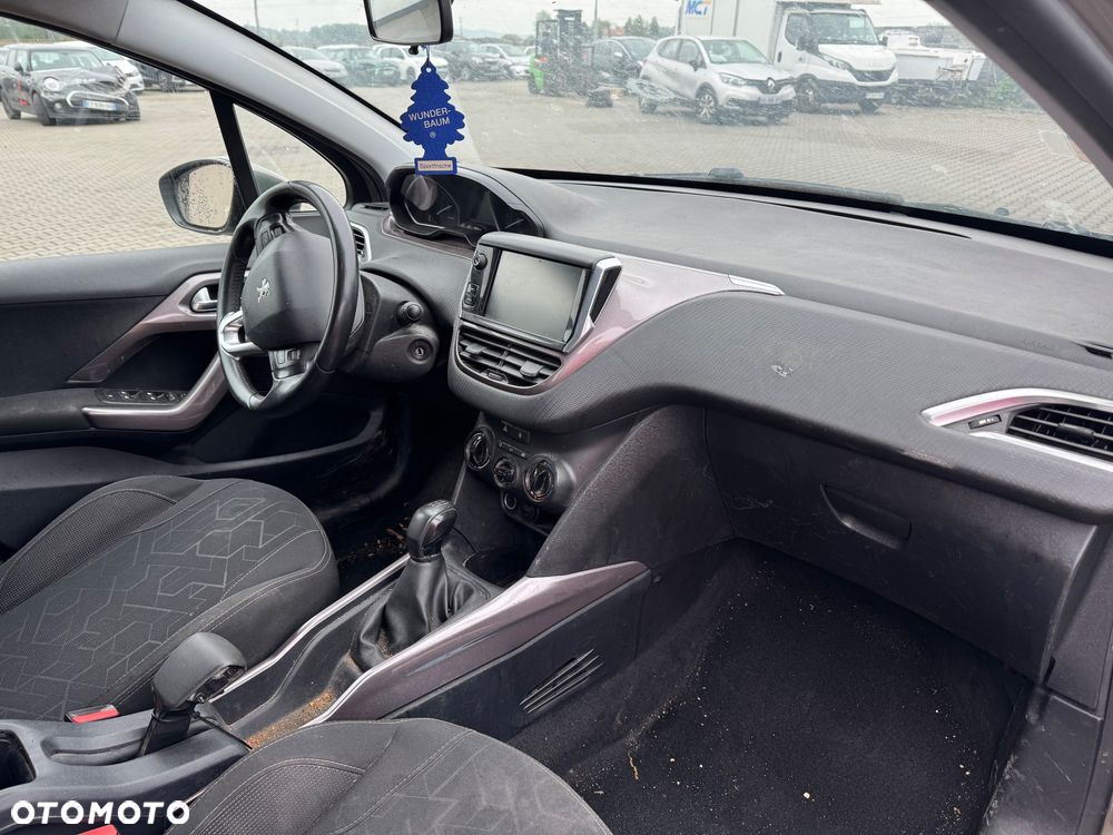Peugeot 2008 PureTech 82 Style - 16