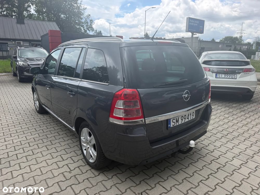 Opel Zafira - 3