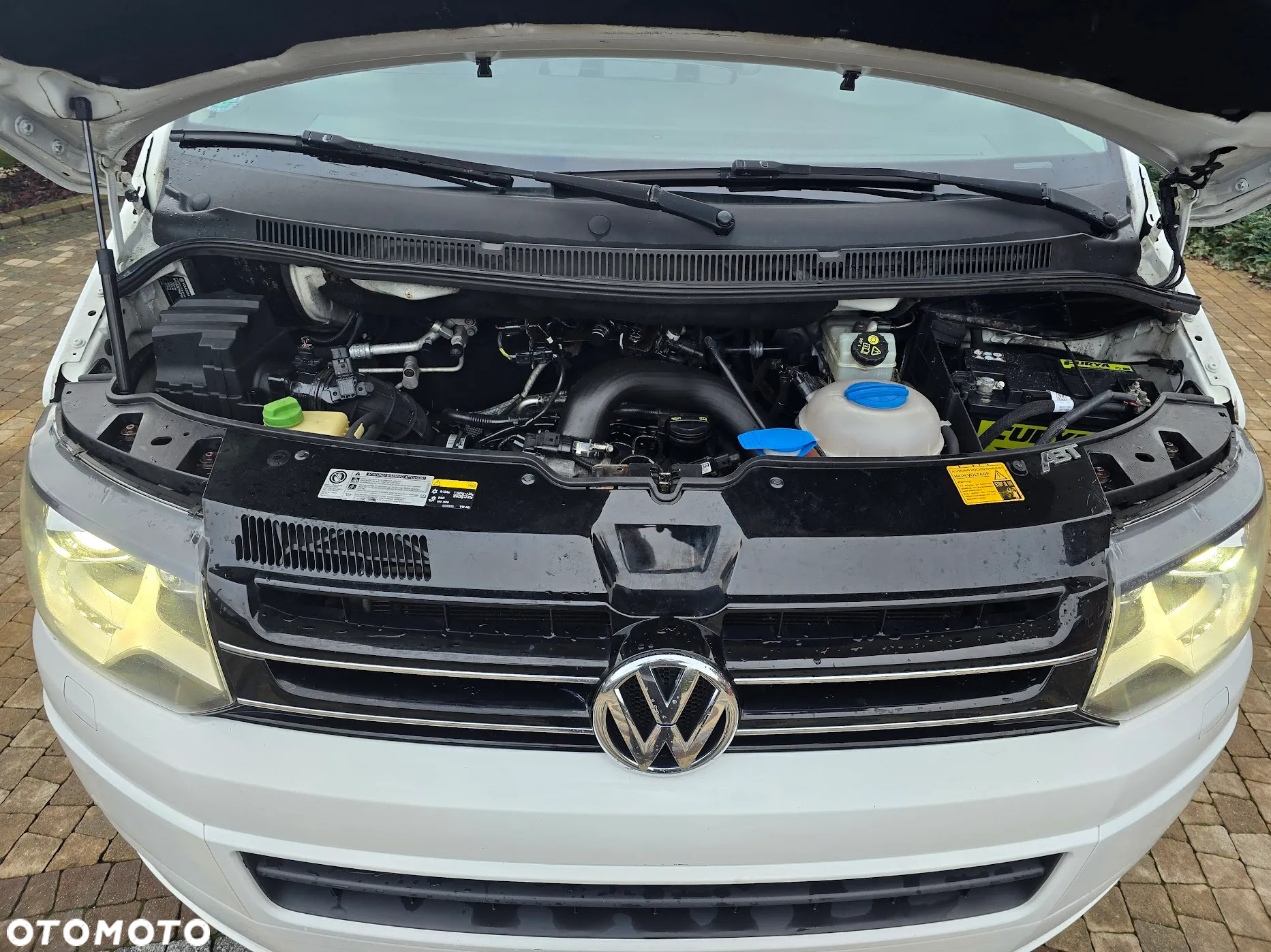 Volkswagen Multivan - 34
