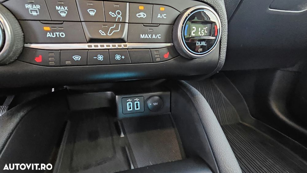 Ford Focus 1.5 EcoBlue Start-Stopp-System TITANIUM - 33