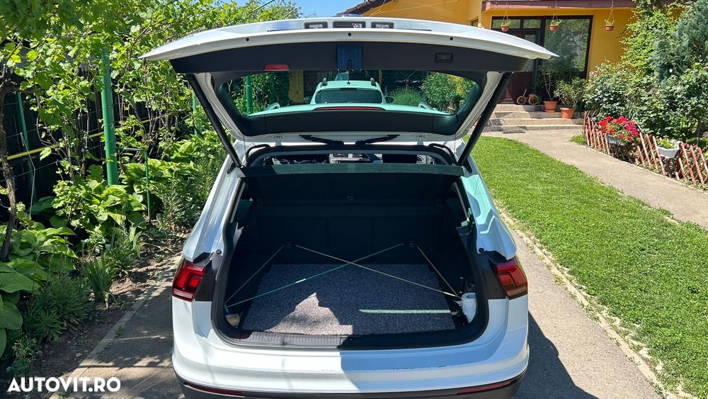 Volkswagen Tiguan - 4