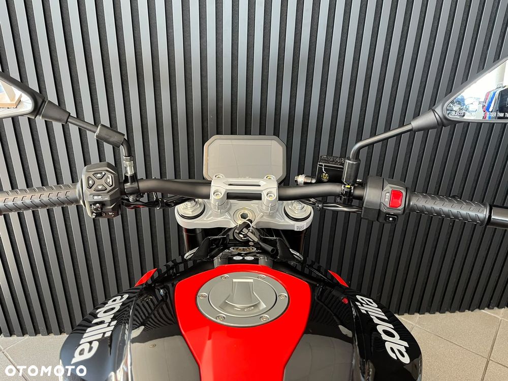 Aprilia Tuono - 6