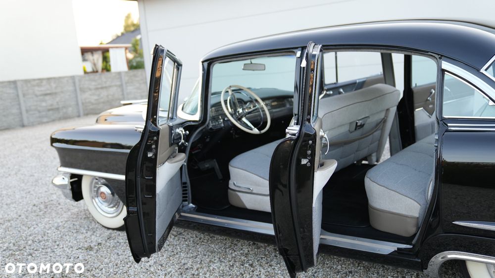 Cadillac Deville - 37