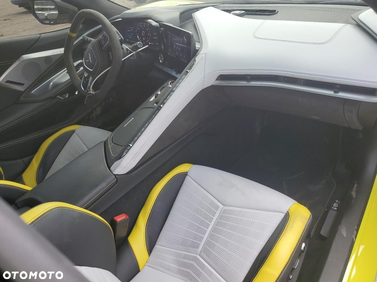 Chevrolet Corvette - 8