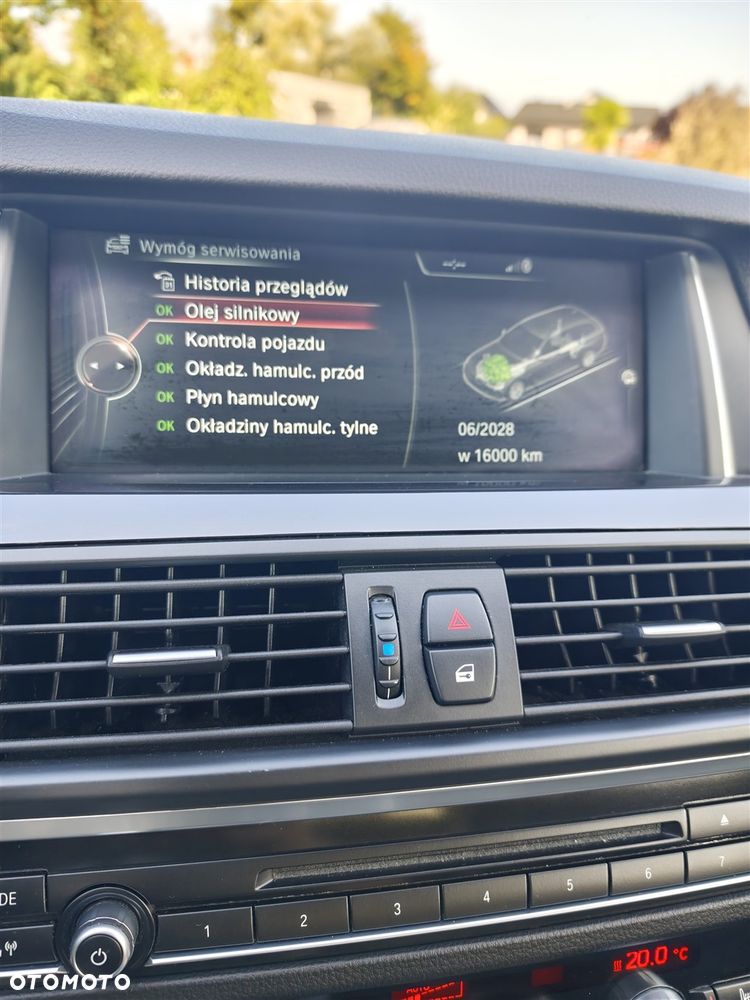 BMW Seria 5 530d xDrive - 38