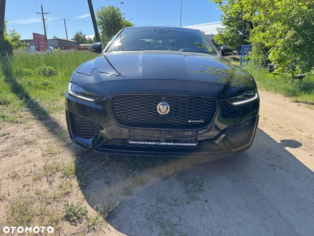 Jaguar XE P250 R-Dynamic HSE - 8