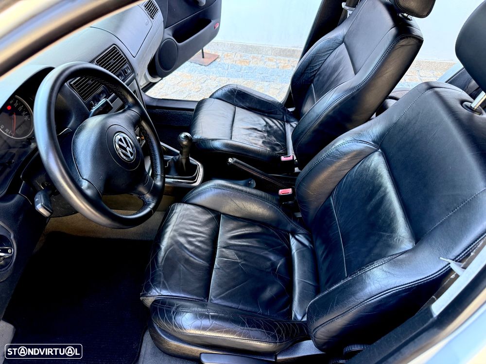VW Golf 1.9 TDi Highline - 40