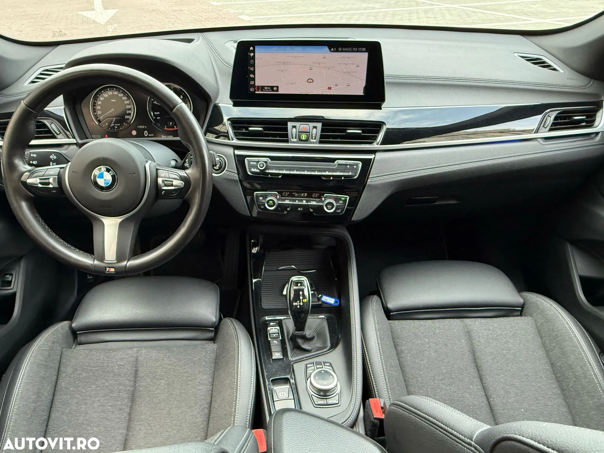 BMW X1 xDrive20d Aut. Sport Line - 4