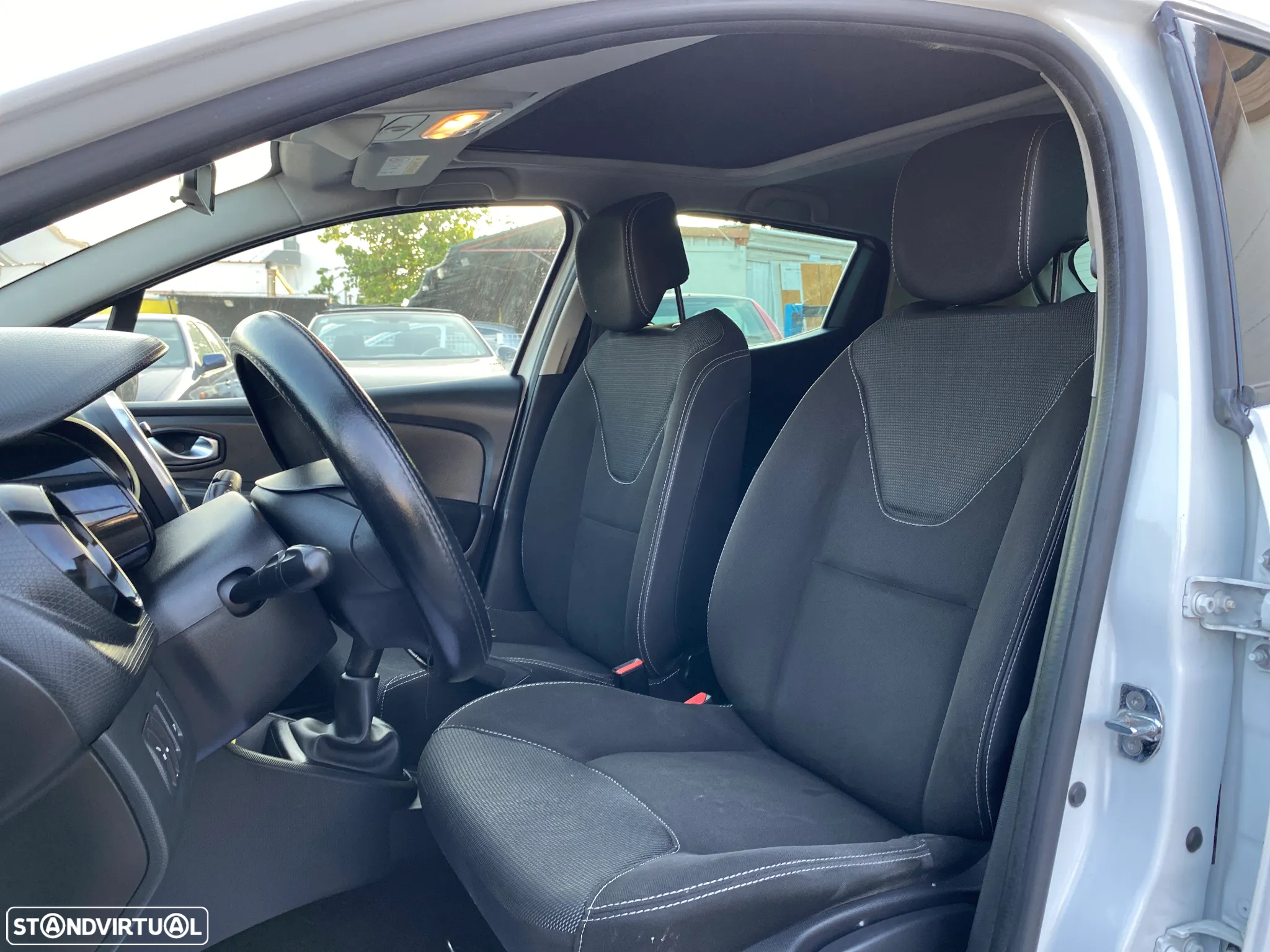 Renault Clio 1.5 dCi Limited - 15