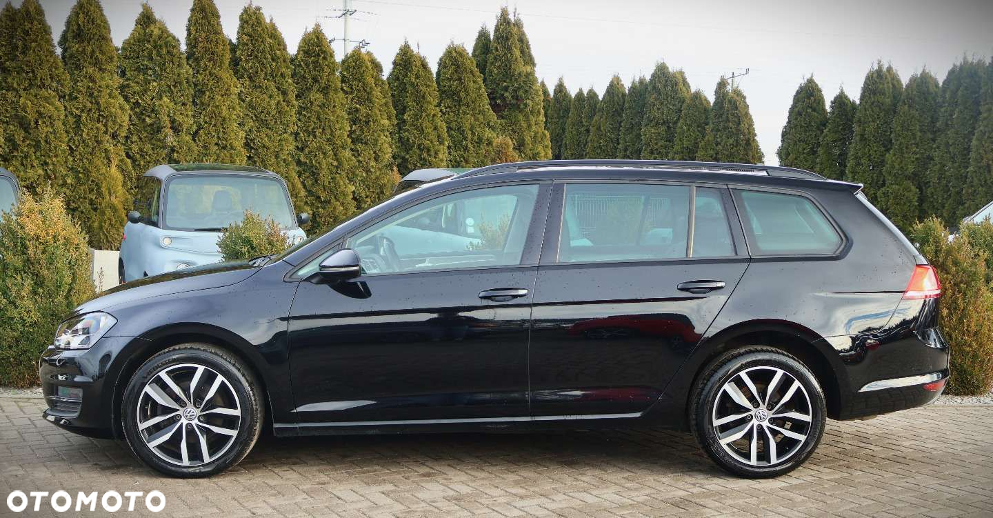 Volkswagen Golf - 4