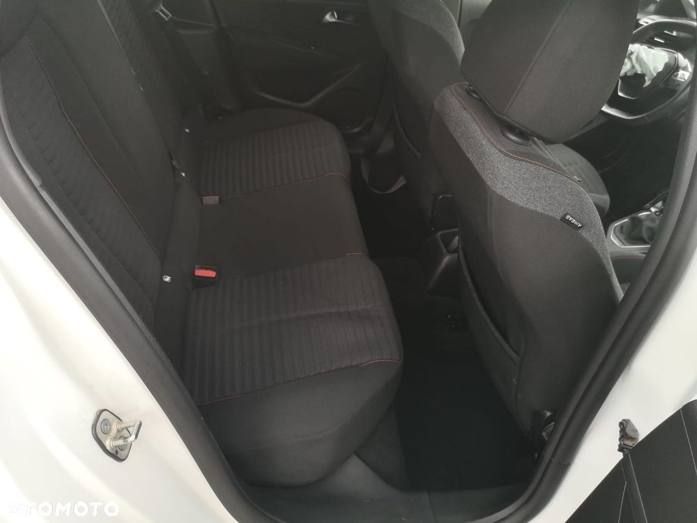 Peugeot 208 BlueHDi 100 Active - 21