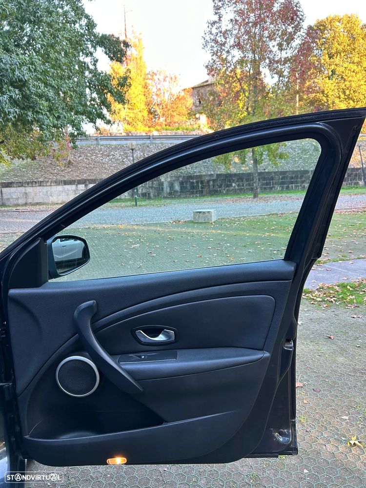 Renault Mégane Sport Tourer 1.5 dCi Dynamique - 22