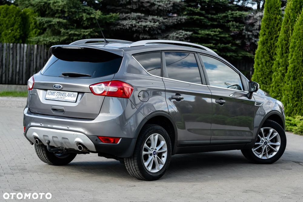 Ford Kuga 2.0 TDCi 2x4 Titanium - 5