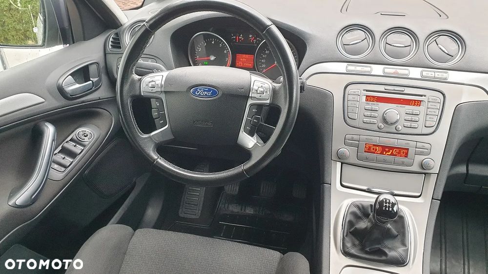 Ford S-Max - 9