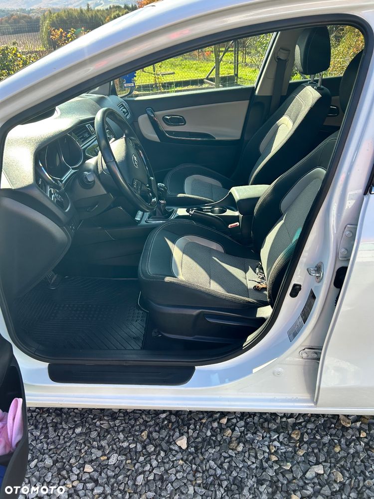 Kia Ceed Cee'd 1.6 CRDi M - 6