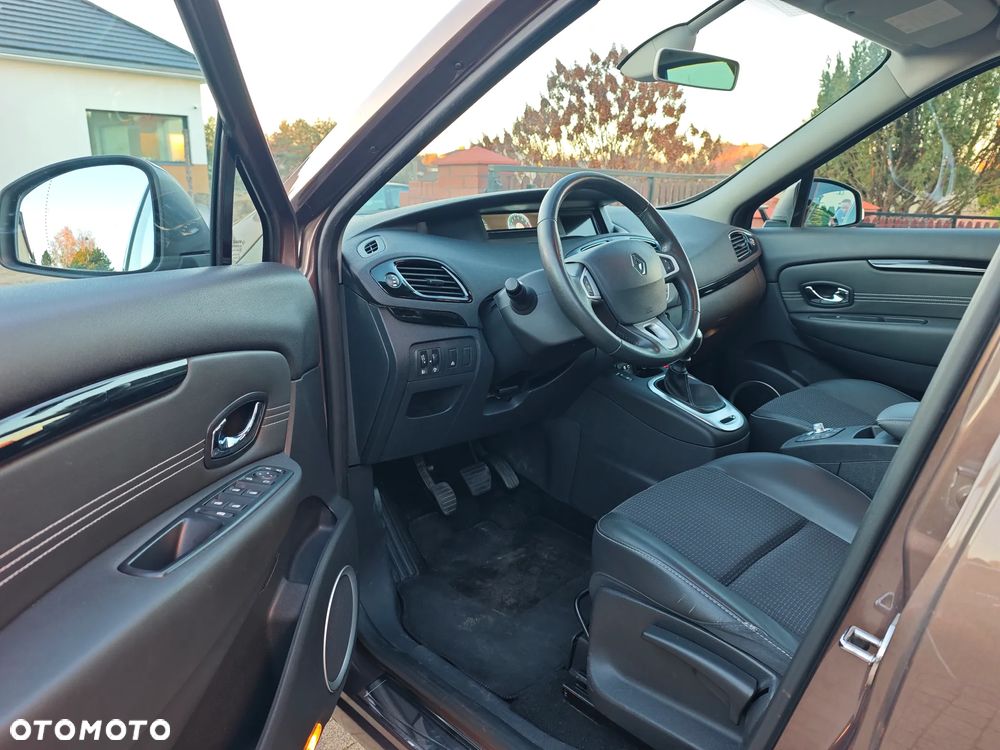 Renault Scenic TCe 130 Dynamique - 9