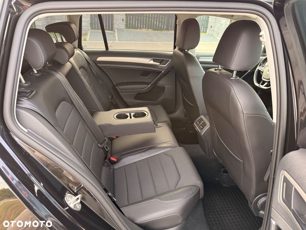 Volkswagen Golf 1.4 TSI BMT Highline - 25