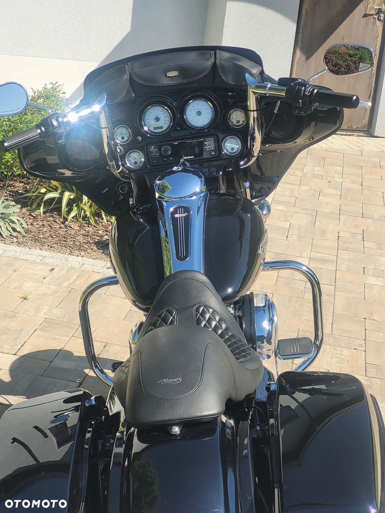 Harley-Davidson Touring Street Glide - 7