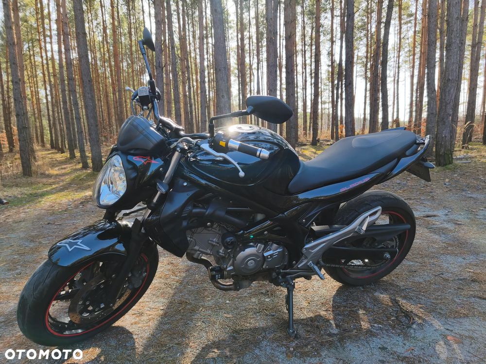 Suzuki Gladius - 9