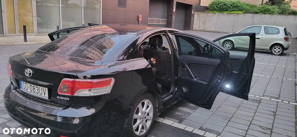Toyota Avensis 1.8 Luna MS - 14