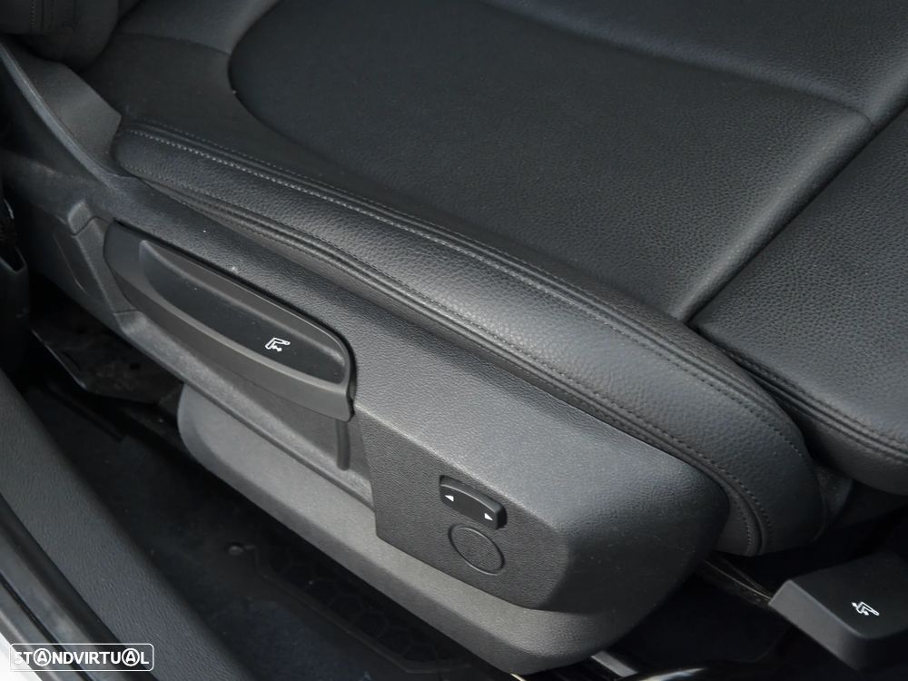 BMW X1 16 d sDrive Line Sport - 8