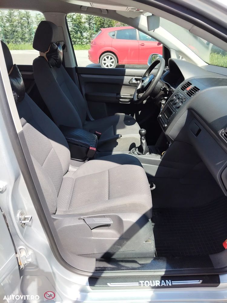 Volkswagen Touran 1.9 TDI Conceptline - 10
