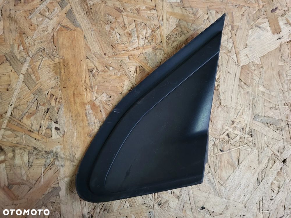 Trójkąt błotnika lewy Peugeot 2008 - 1