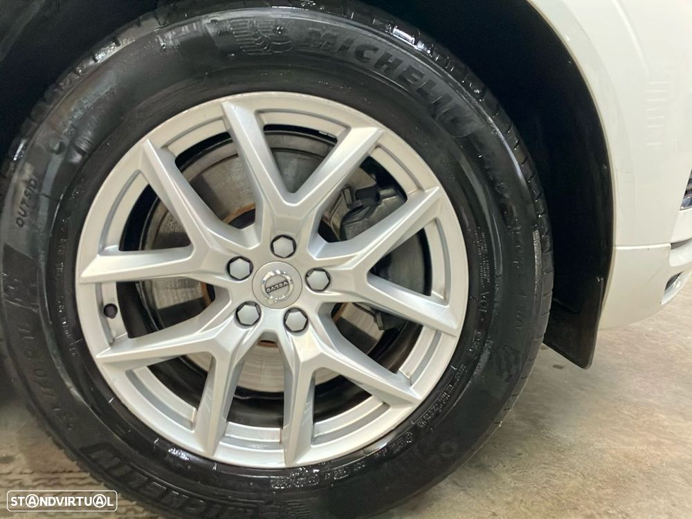 Volvo XC 60 2.0 T8 PHEV Momentum AWD - 8