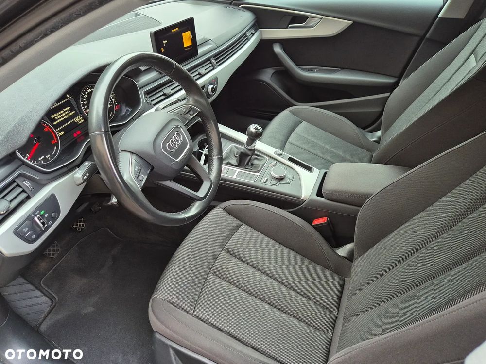 Audi A4 - 14