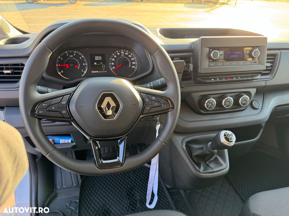 Renault Trafic Combi 2.0 Blue dCi 110 S&S L2 8+1 Life - 9