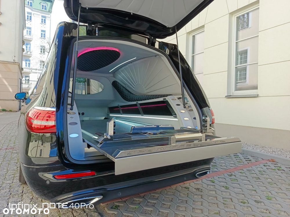 Mercedes-Benz Klasa E 220 d 9G-TRONIC Night Edition - 10