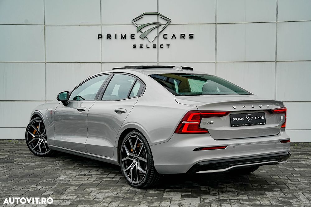 Volvo S60 T8 Recharge AWD Polestar Engineered - 3