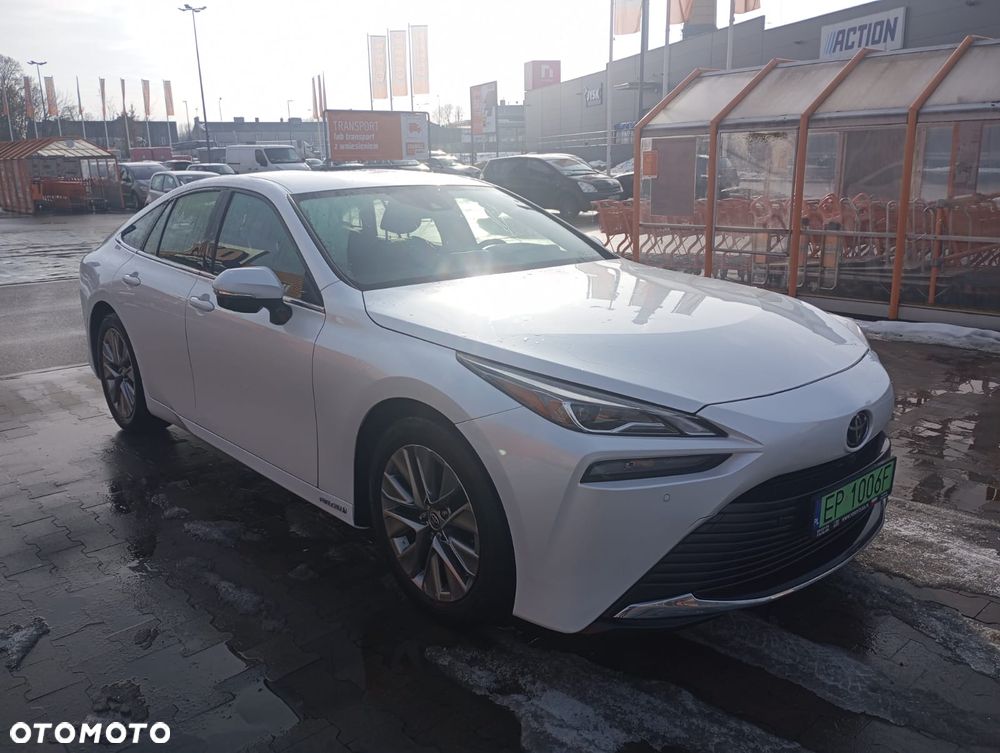 Toyota Mirai Luxury - 4