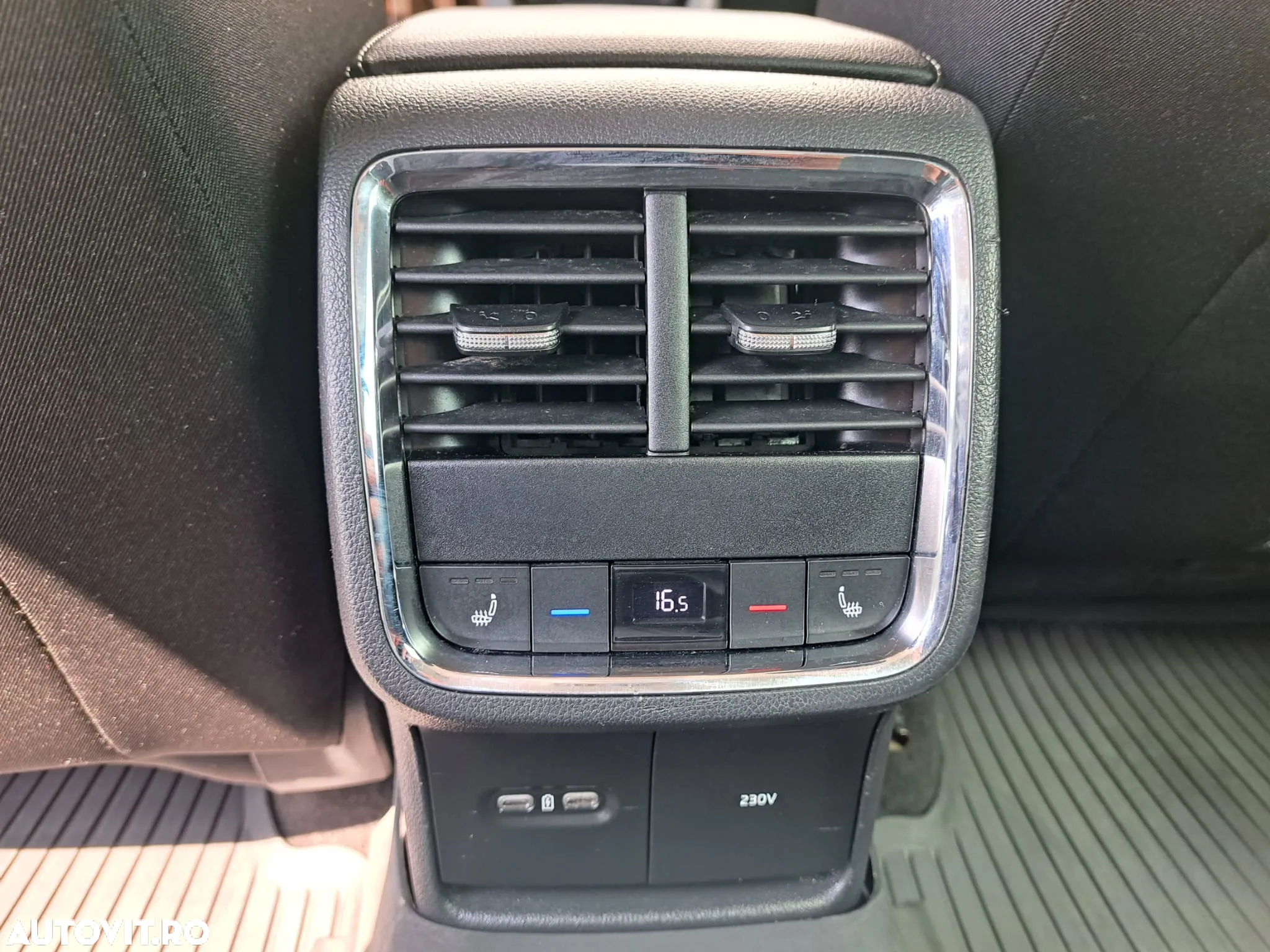 Skoda Octavia 2.0 TDI DSG Style - 19