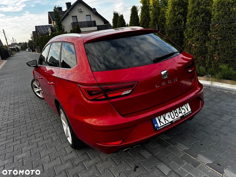 Seat Leon 2.0 TDI DPF Start&Stop DSG XCELLENCE - 4