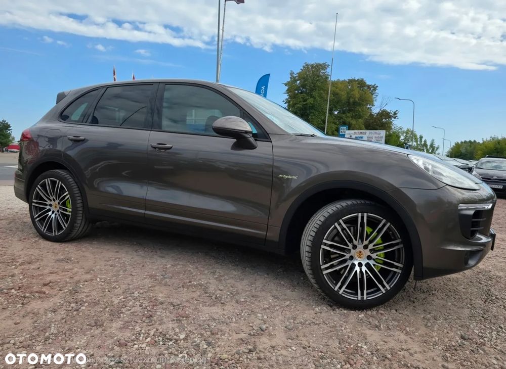 Porsche Cayenne S e-Hybrid - 5
