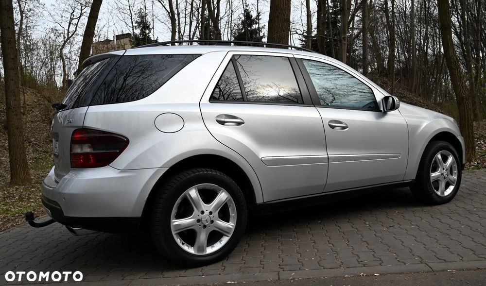 Mercedes-Benz ML - 26