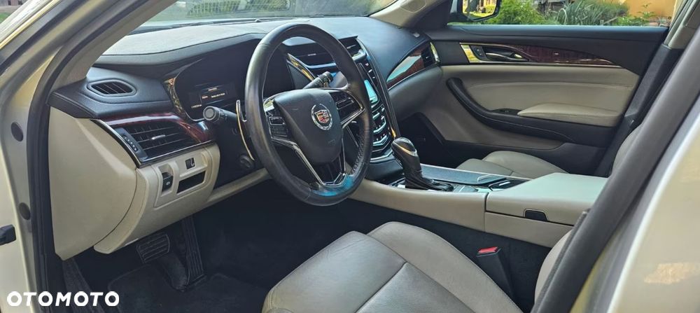 Cadillac CTS - 5