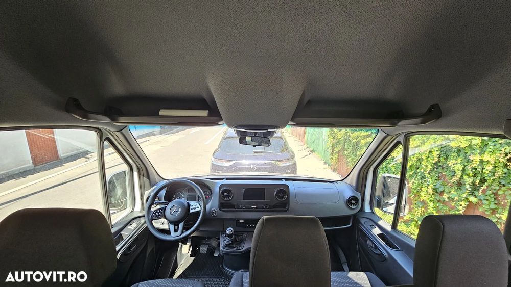 Mercedes-Benz Sprinter - 9