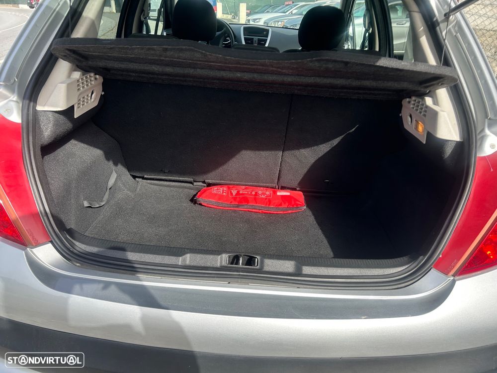 Peugeot 207 1.4 HDi Sport - 10