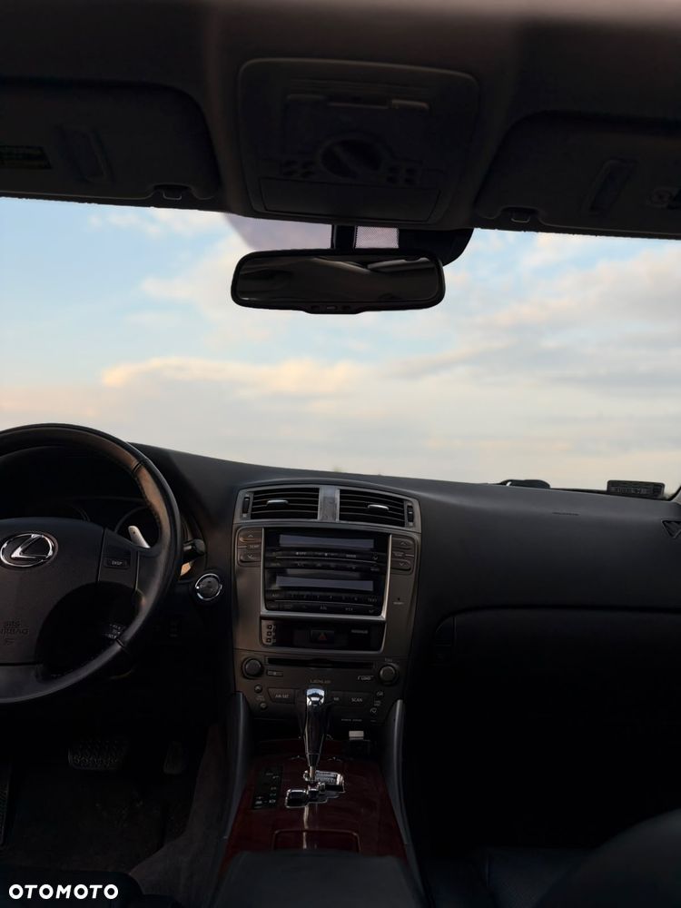 Lexus IS 250 Elegance - 16