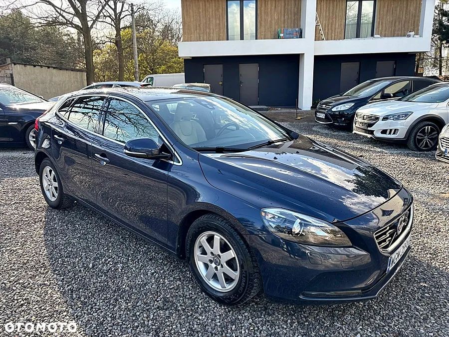 Volvo V40 D2 Summum - 2