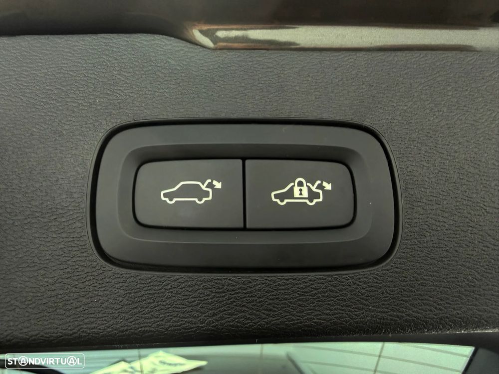 Volvo V60 2.0 B4 Momentum Plus Geartronic - 12